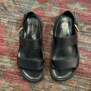 Gianvito Rossi Bilbao Leather Sandals - SZ 38.5 (runs big - fits like a 39)